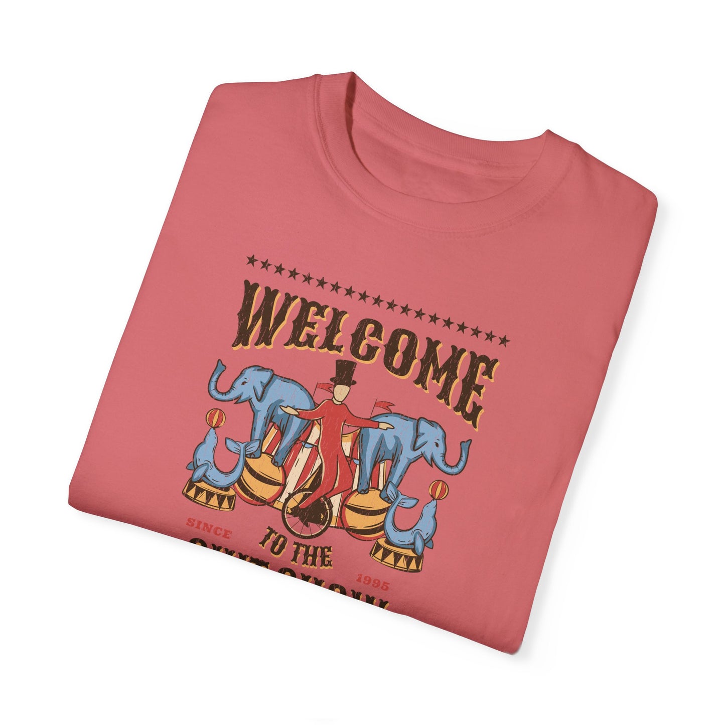 Welcome to the Shit Show T-Shirt For Bartenders and Cocktail Servers Who Embrace the Chaos Night Club Tees